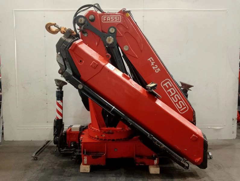 Grúa Fassi F425RA.2.23 E-DYNAMIC - Loader crane for Truck: picture 2 Grúa Fassi F425RA.2.23 E-DYNAMIC - Loader crane for Truck: picture 2