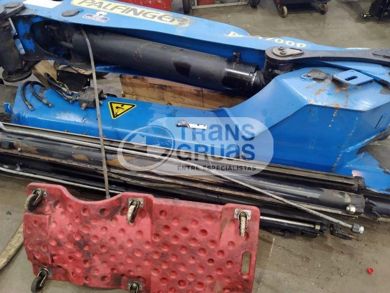 Grúa PK 17000 solo para recambios - Hook lift/ Skip loader system: picture 3 Grúa PK 17000 solo para recambios - Hook lift/ Skip loader system: picture 3