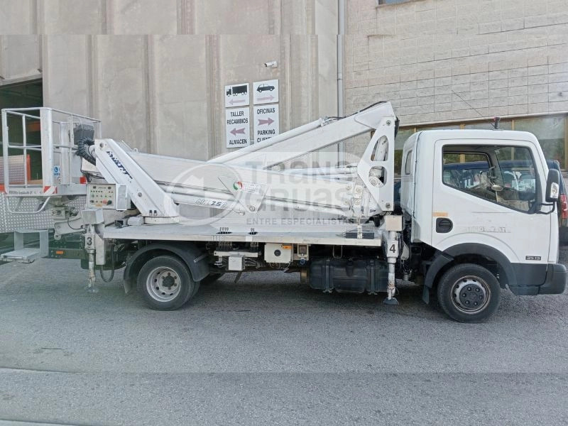 MULTITEL NISSAN NT 400 + MX 250 - Truck mounted aerial platform: picture 2 MULTITEL NISSAN NT 400 + MX 250 - Truck mounted aerial platform: picture 2