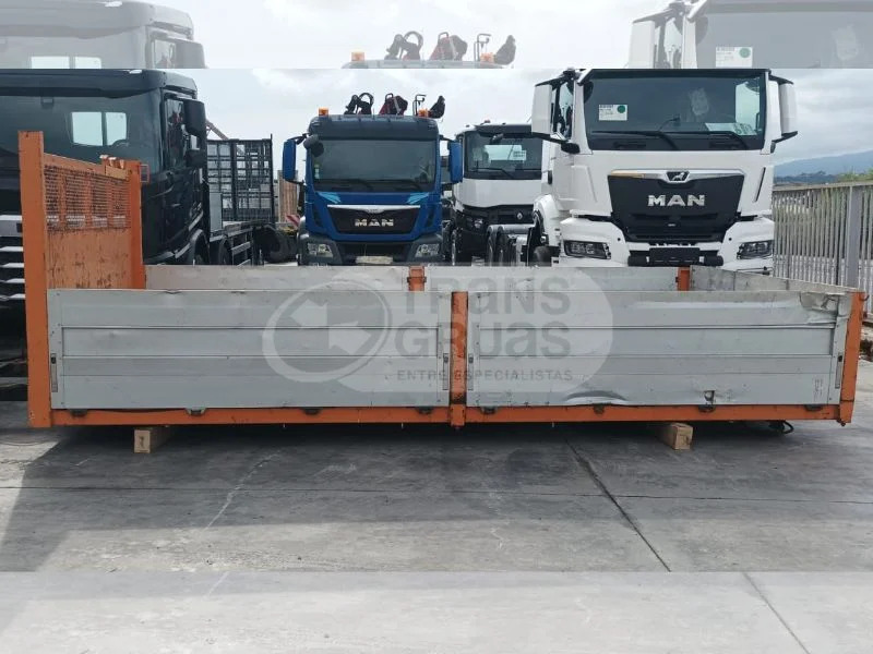 Carrocería fija usada - Flatbed body: picture 1 Carrocería fija usada - Flatbed body: picture 1