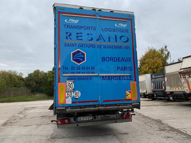 Fliegl - Curtainsider semi-trailer: picture 2 Fliegl - Curtainsider semi-trailer: picture 2
