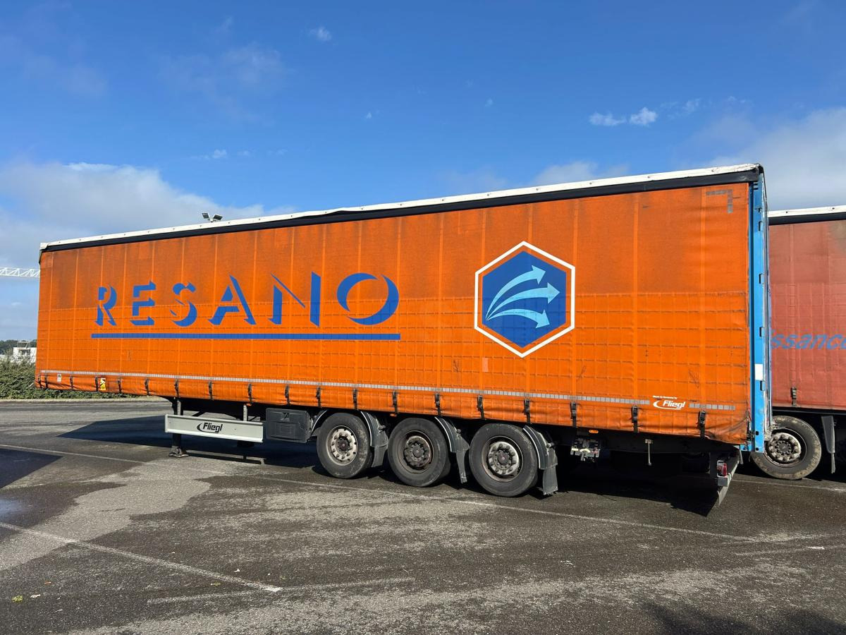 Fliegl - Curtainsider semi-trailer: picture 2 Fliegl - Curtainsider semi-trailer: picture 2