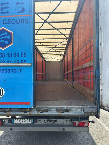 Fliegl - Curtainsider semi-trailer: picture 3 Fliegl - Curtainsider semi-trailer: picture 3