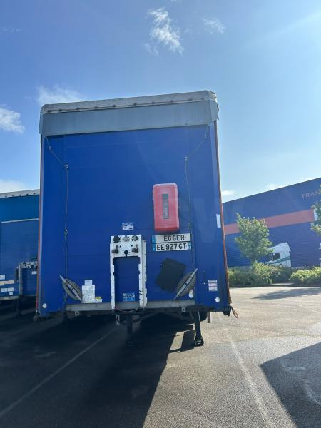 Fliegl - Curtainsider semi-trailer: picture 5 Fliegl - Curtainsider semi-trailer: picture 5