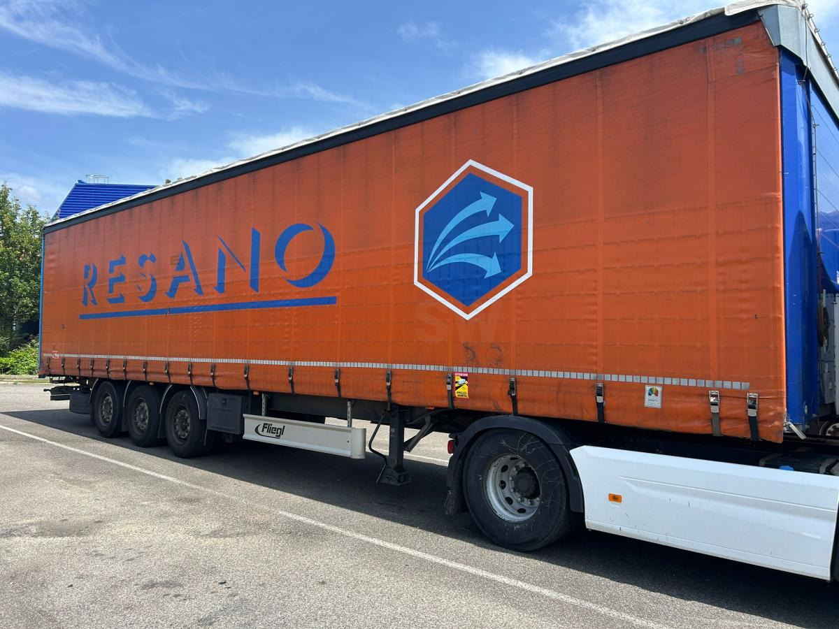 Fliegl - Curtainsider semi-trailer: picture 1 Fliegl - Curtainsider semi-trailer: picture 1