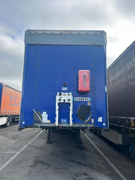 Fliegl - Curtainsider semi-trailer: picture 5 Fliegl - Curtainsider semi-trailer: picture 5