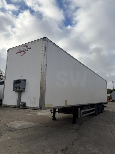 Fruehauf - Closed box semi-trailer: picture 4 Fruehauf - Closed box semi-trailer: picture 4