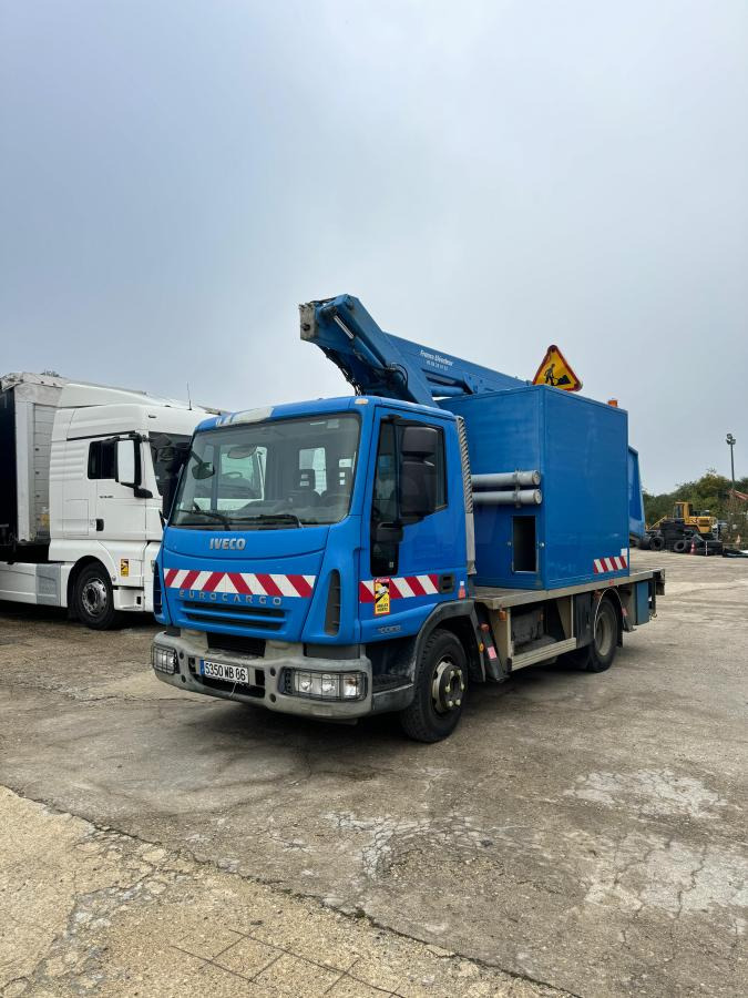 Iveco Eurocargo 100E19 - Truck mounted aerial platform: picture 1 Iveco Eurocargo 100E19 - Truck mounted aerial platform: picture 1