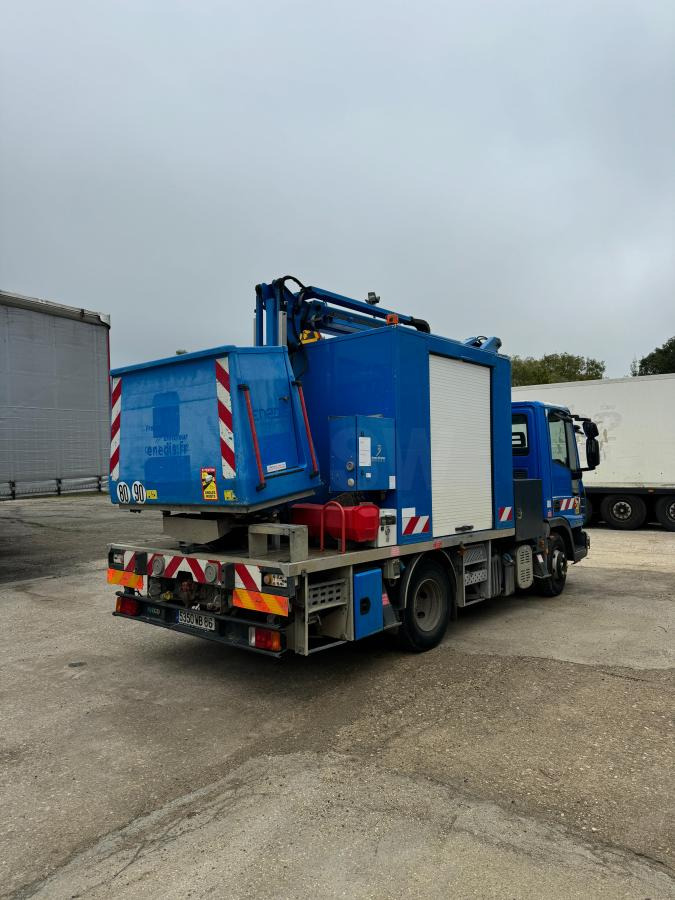 Iveco Eurocargo 100E19 - Truck mounted aerial platform: picture 5 Iveco Eurocargo 100E19 - Truck mounted aerial platform: picture 5