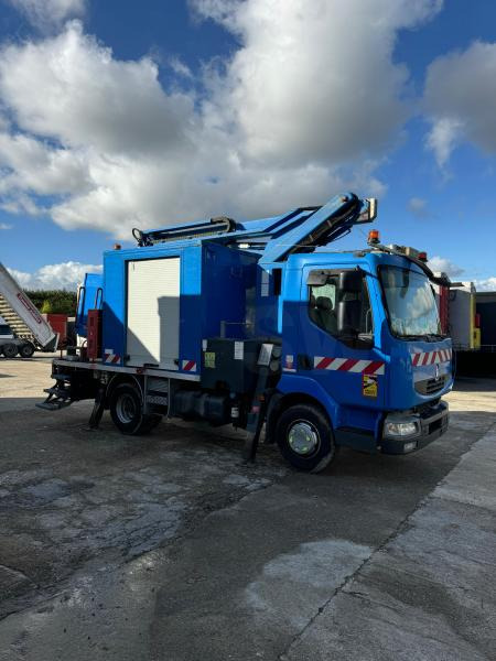 Renault Midlum 180 - Truck mounted aerial platform: picture 2 Renault Midlum 180 - Truck mounted aerial platform: picture 2
