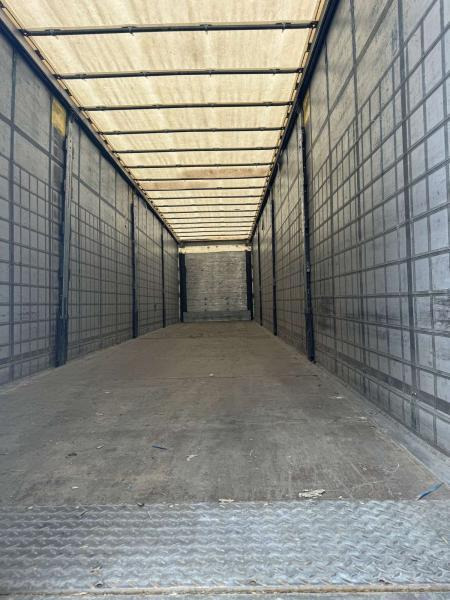 Schmitz Cargobull - Curtainsider semi-trailer: picture 4 Schmitz Cargobull - Curtainsider semi-trailer: picture 4