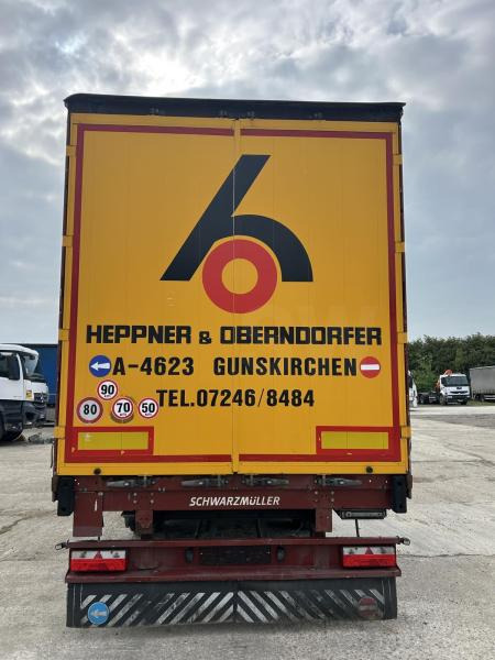 Schwarzmüller - Curtainsider semi-trailer: picture 4 Schwarzmüller - Curtainsider semi-trailer: picture 4