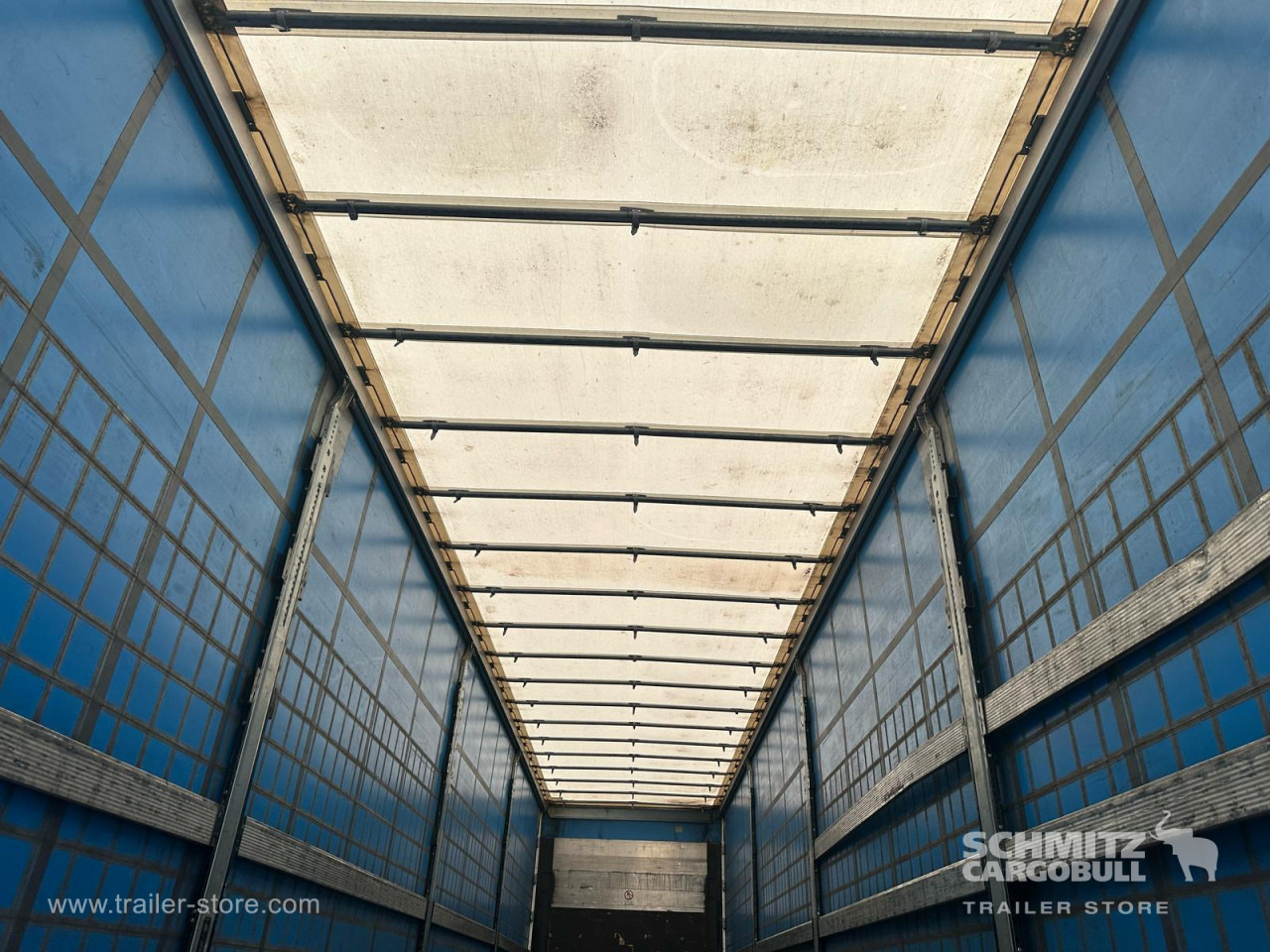 SCHMITZ Curtainsider Standard - Curtainsider semi-trailer: picture 5 SCHMITZ Curtainsider Standard - Curtainsider semi-trailer: picture 5