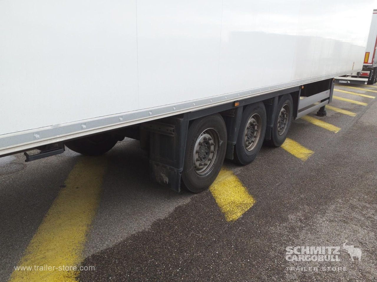 SCHMITZ Reefer Standard - Isothermal semi-trailer: picture 2 SCHMITZ Reefer Standard - Isothermal semi-trailer: picture 2