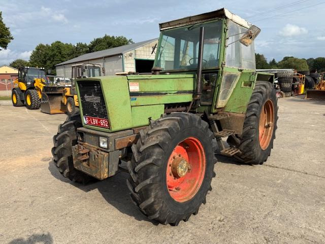 Fendt Favorit 612 LS Turbomatik - Farm tractor: picture 1 Fendt Favorit 612 LS Turbomatik - Farm tractor: picture 1