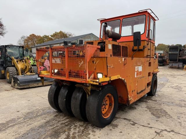 Hamm GRW 15 - Pneumatic roller: picture 1 Hamm GRW 15 - Pneumatic roller: picture 1