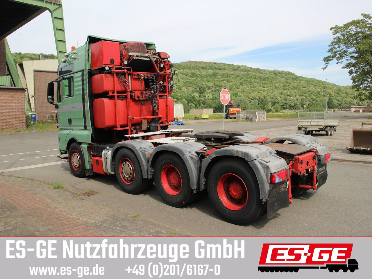 MAN TGX 41680 8x4/4 BLS - Tractor unit: picture 2 MAN TGX 41680 8x4/4 BLS - Tractor unit: picture 2