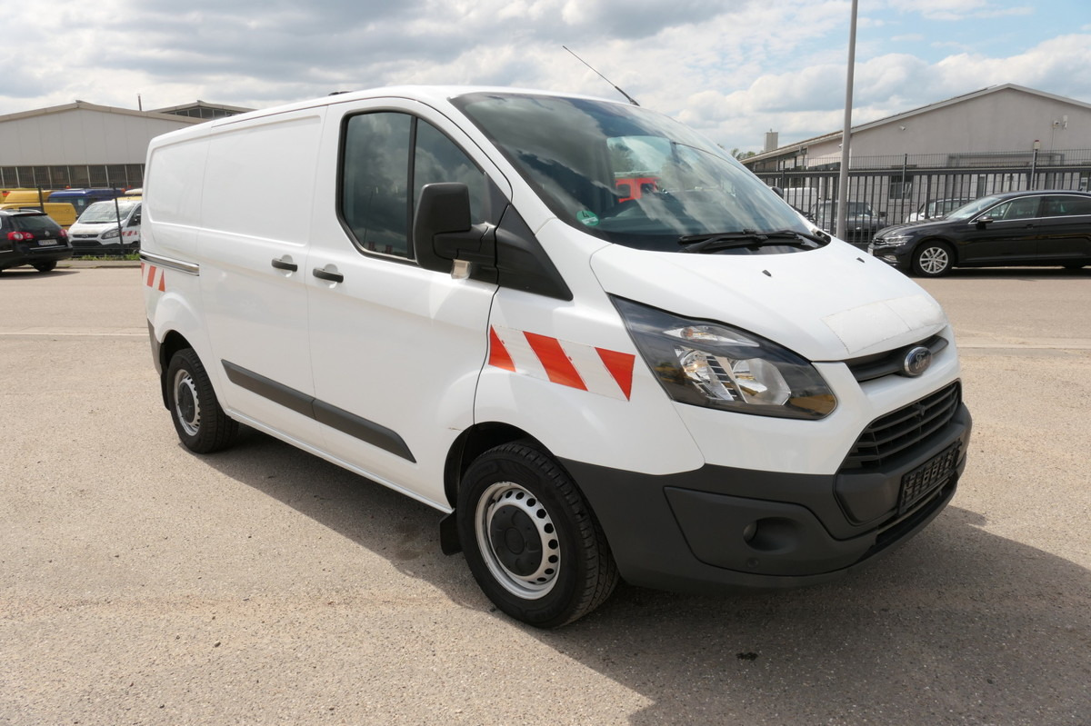 FORD Transit Custom 290 2.0 TDCi - Small van: picture 3 FORD Transit Custom 290 2.0 TDCi - Small van: picture 3