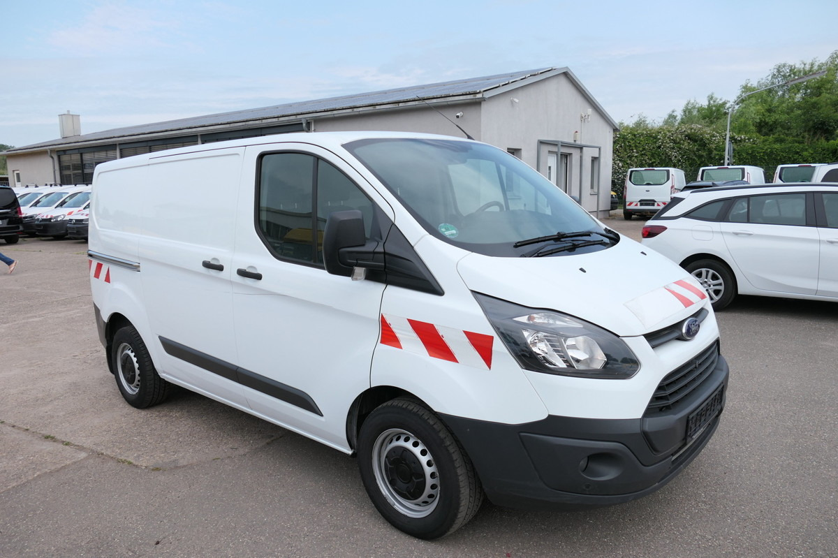 FORD Transit Custom 290 2.0 TDCi KLIMA WERKSTATTEINBA - Small van: picture 2 FORD Transit Custom 290 2.0 TDCi KLIMA WERKSTATTEINBA - Small van: picture 2