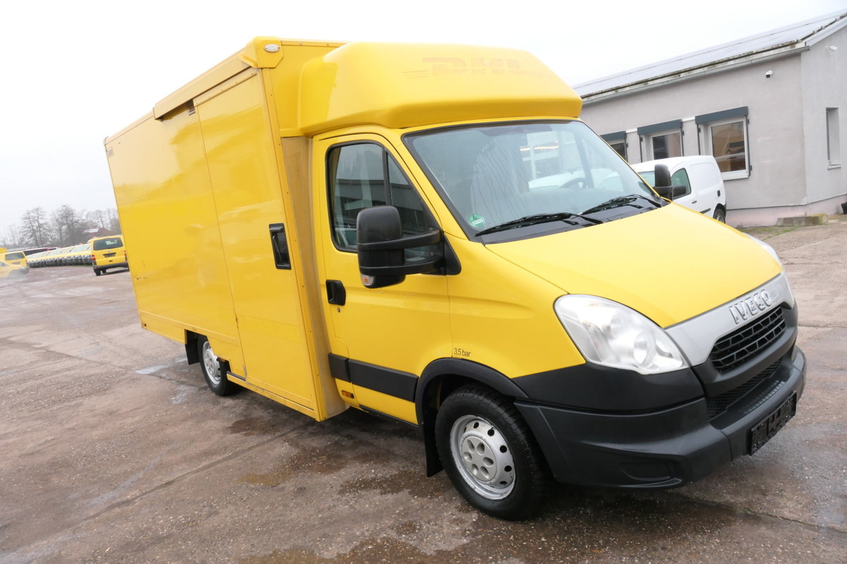 IVECO Daily 35 S11 C30C AUTOMATIK KAMERA Regale LUFT D - Box van: picture 2 IVECO Daily 35 S11 C30C AUTOMATIK KAMERA Regale LUFT D - Box van: picture 2