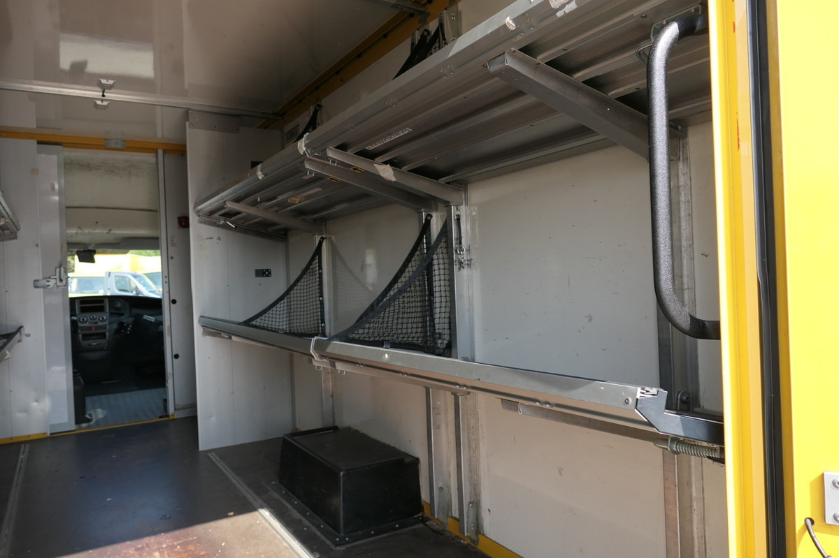 Box van IVECO Daily 35 S11 C30C AUTOMATIK KAMERA Regale LUFT D: picture 8