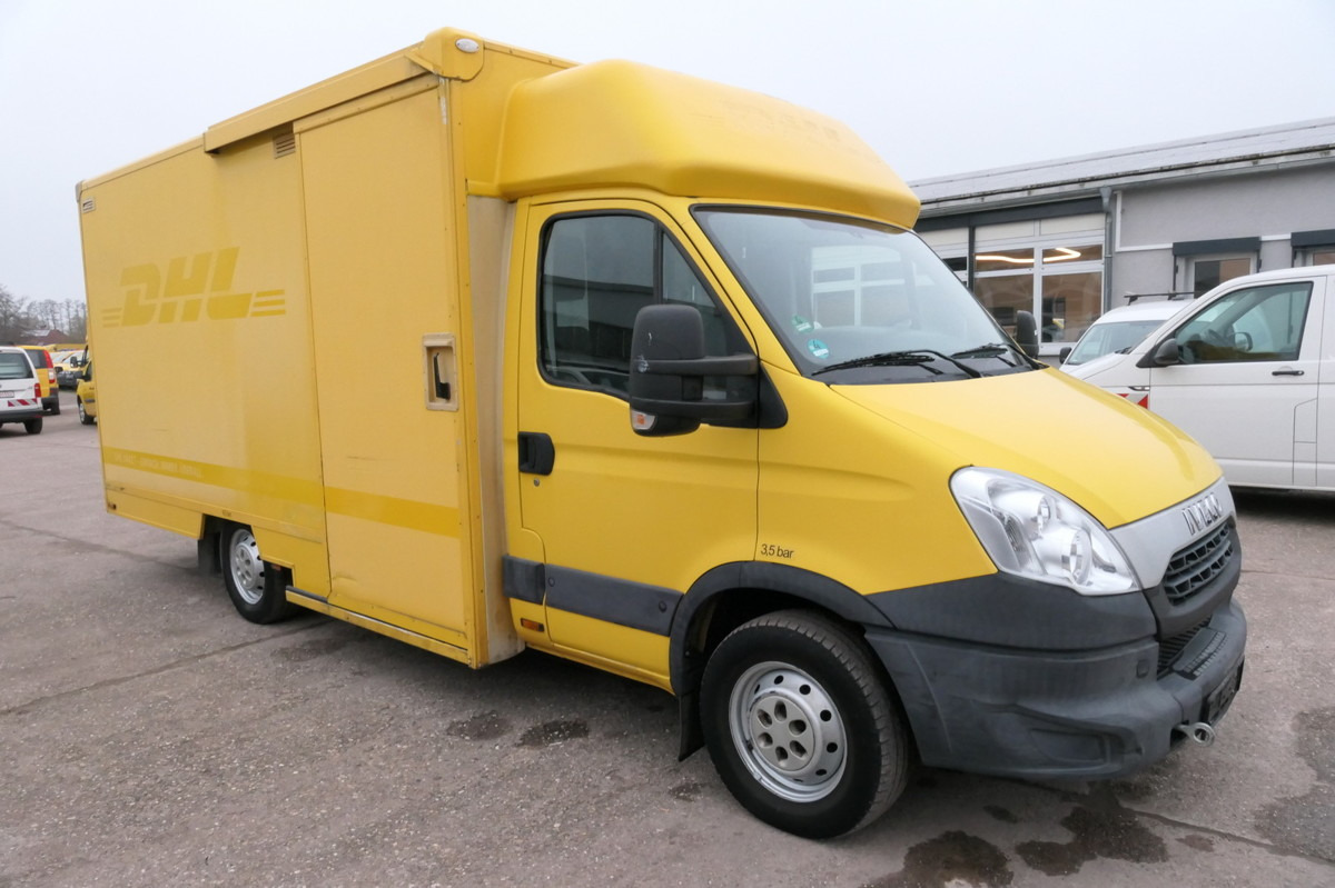 IVECO Daily 35 S11 C30C AUTOMATIK Regale LUFT - EURO 5 - Box van: picture 2 IVECO Daily 35 S11 C30C AUTOMATIK Regale LUFT - EURO 5 - Box van: picture 2