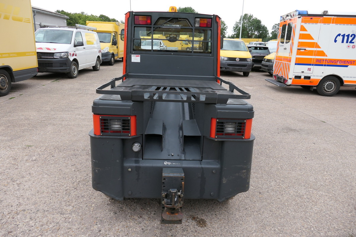 LINDE P250 Schlepper AHK Batterie 24/2021 Schiebetüren - Tow tractor: picture 5 LINDE P250 Schlepper AHK Batterie 24/2021 Schiebetüren - Tow tractor: picture 5