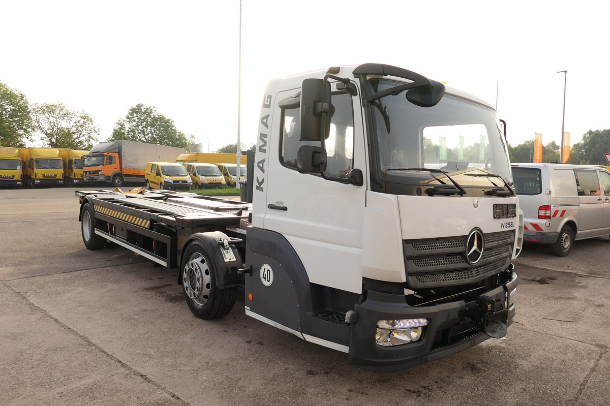 MERCEDES-BENZ Kamag Wiesel WBH 25 Wiesel Umsetzfahrzeug Sattel - Container transporter/ Swap body truck: picture 5 MERCEDES-BENZ Kamag Wiesel WBH 25 Wiesel Umsetzfahrzeug Sattel - Container transporter/ Swap body truck: picture 5
