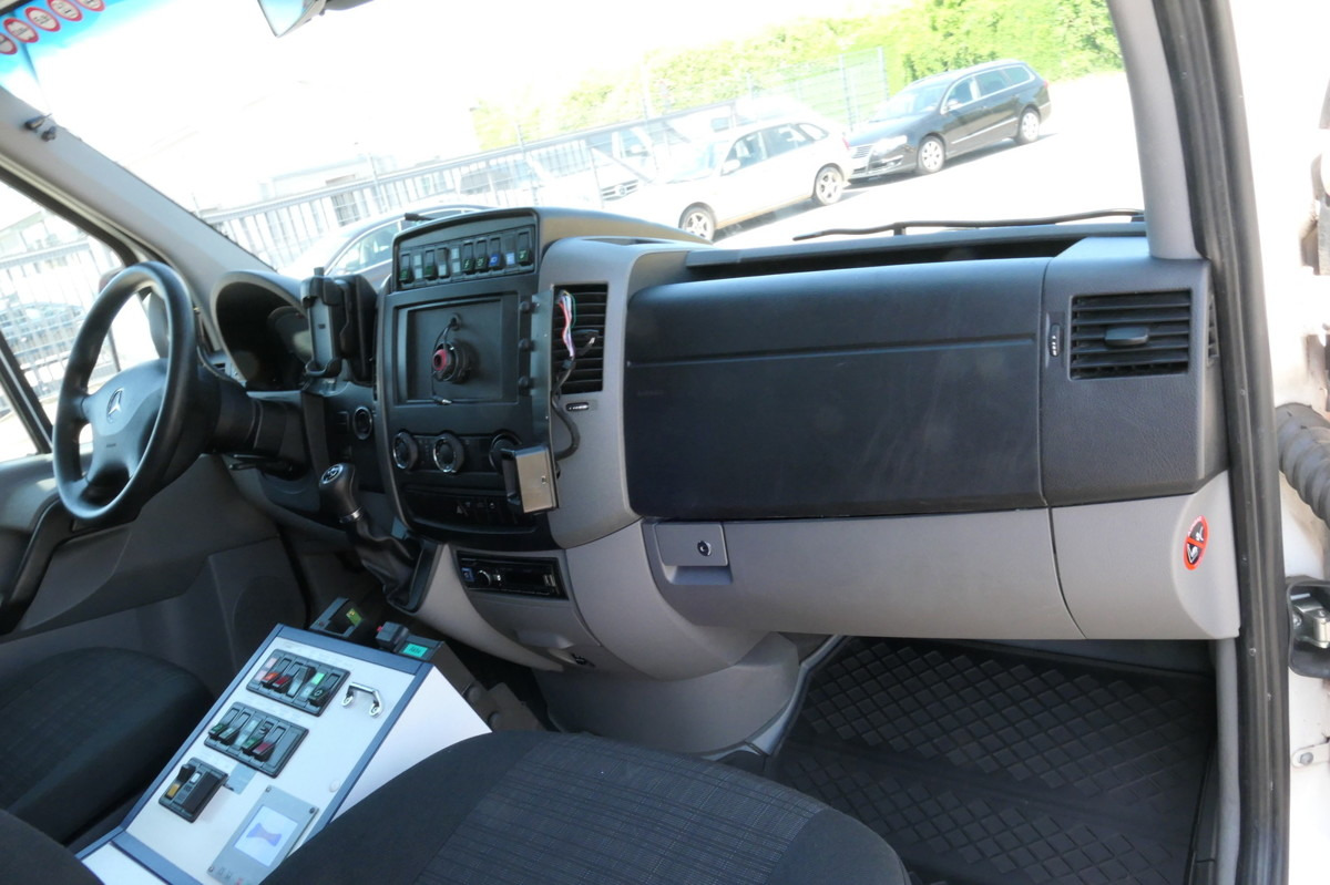 MERCEDES-BENZ Sprinter 519 CDI Klima Krankenwagen leasing MERCEDES-BENZ Sprinter 519 CDI Klima Krankenwagen: picture 7