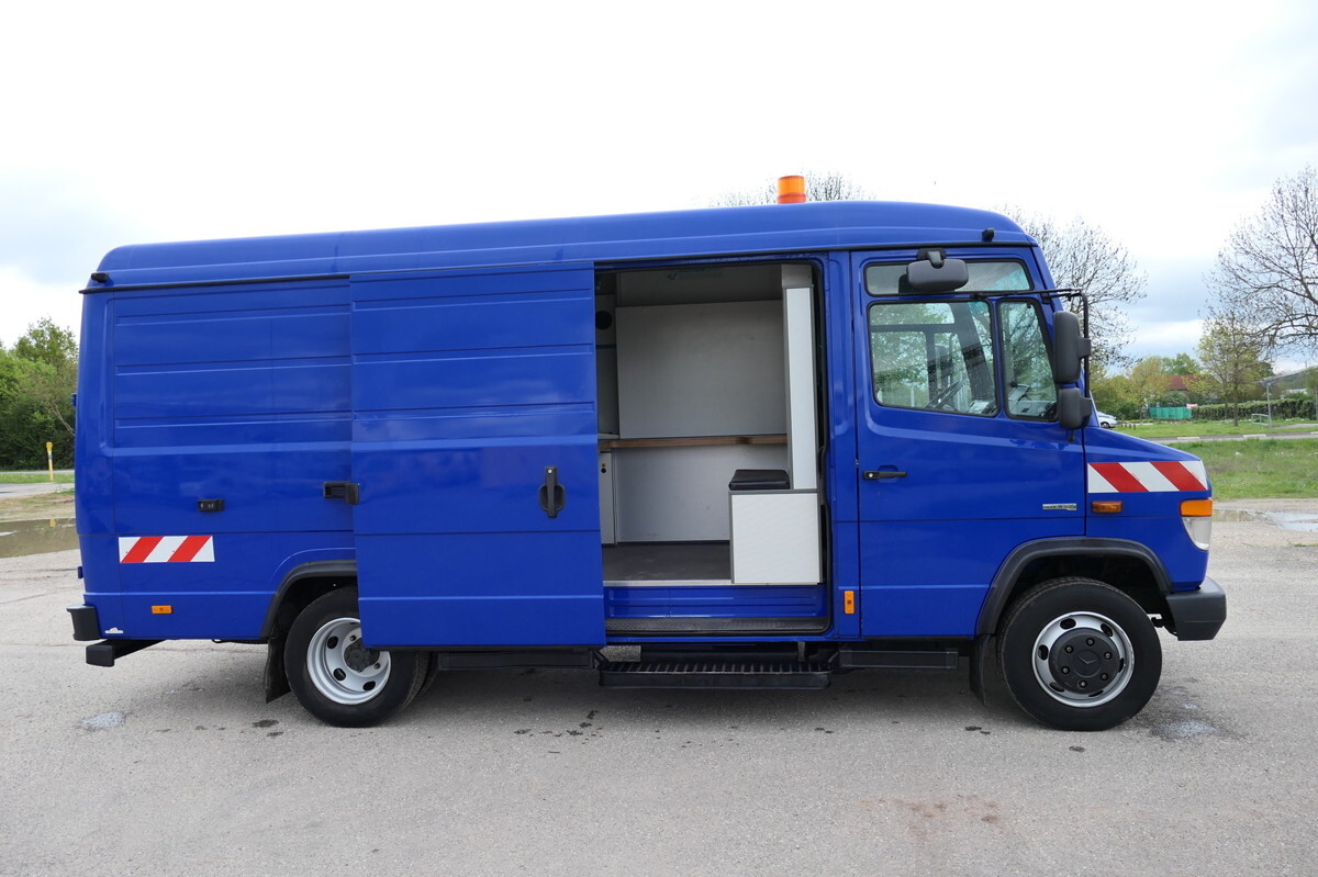 Vacuum truck MERCEDES-BENZ Vario 816 D Kanalinspektion Kanal TV Standheizun: picture 6