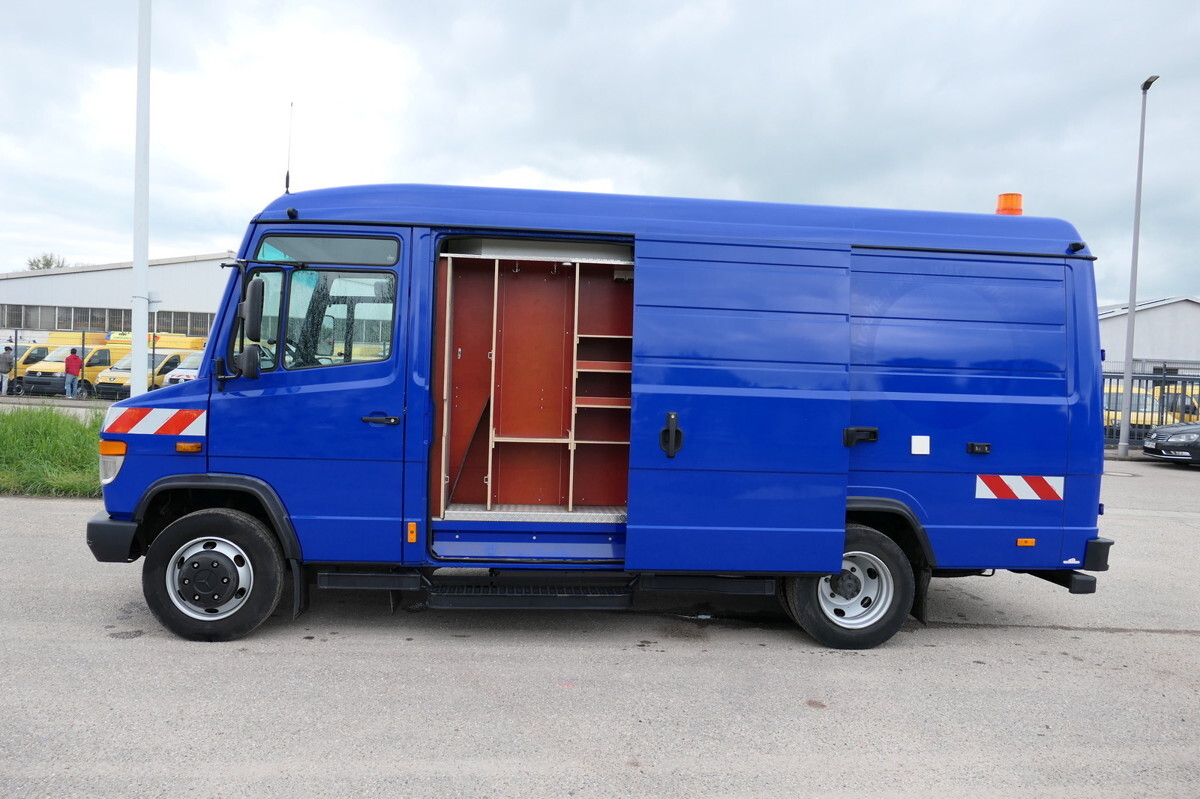 Vacuum truck MERCEDES-BENZ Vario 816 D Kanalinspektion Kanal TV Standheizun: picture 7