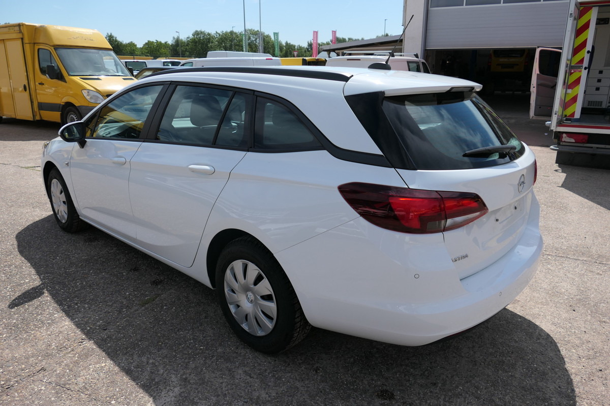 OPEL Astra Sports Tourer 1.5 CDTI KLIMA - Car: picture 4 OPEL Astra Sports Tourer 1.5 CDTI KLIMA - Car: picture 4
