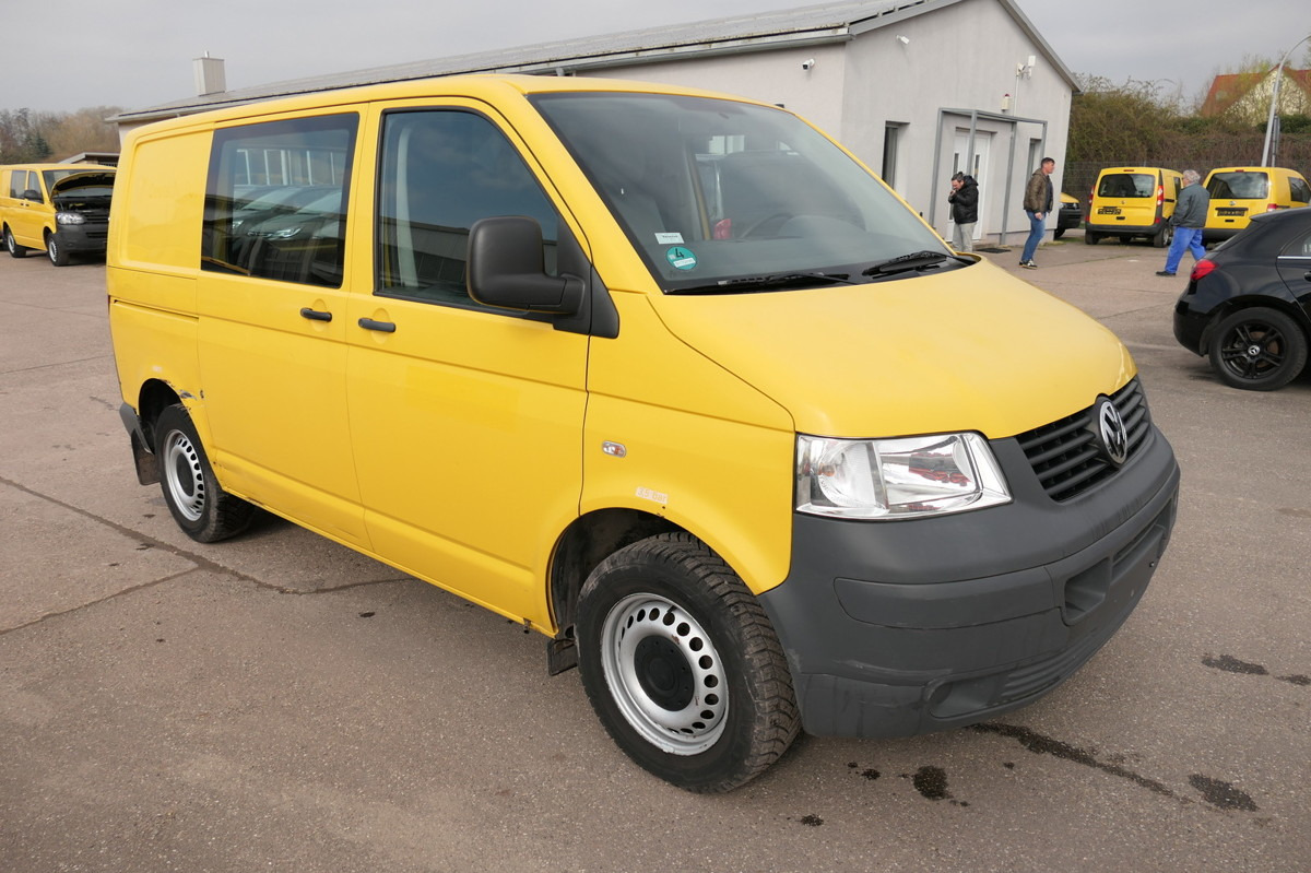 VW T5 Transporter 1.9 TDI PARKTRONIK 2xSCHIEBETÜR - Small van: picture 2 VW T5 Transporter 1.9 TDI PARKTRONIK 2xSCHIEBETÜR - Small van: picture 2
