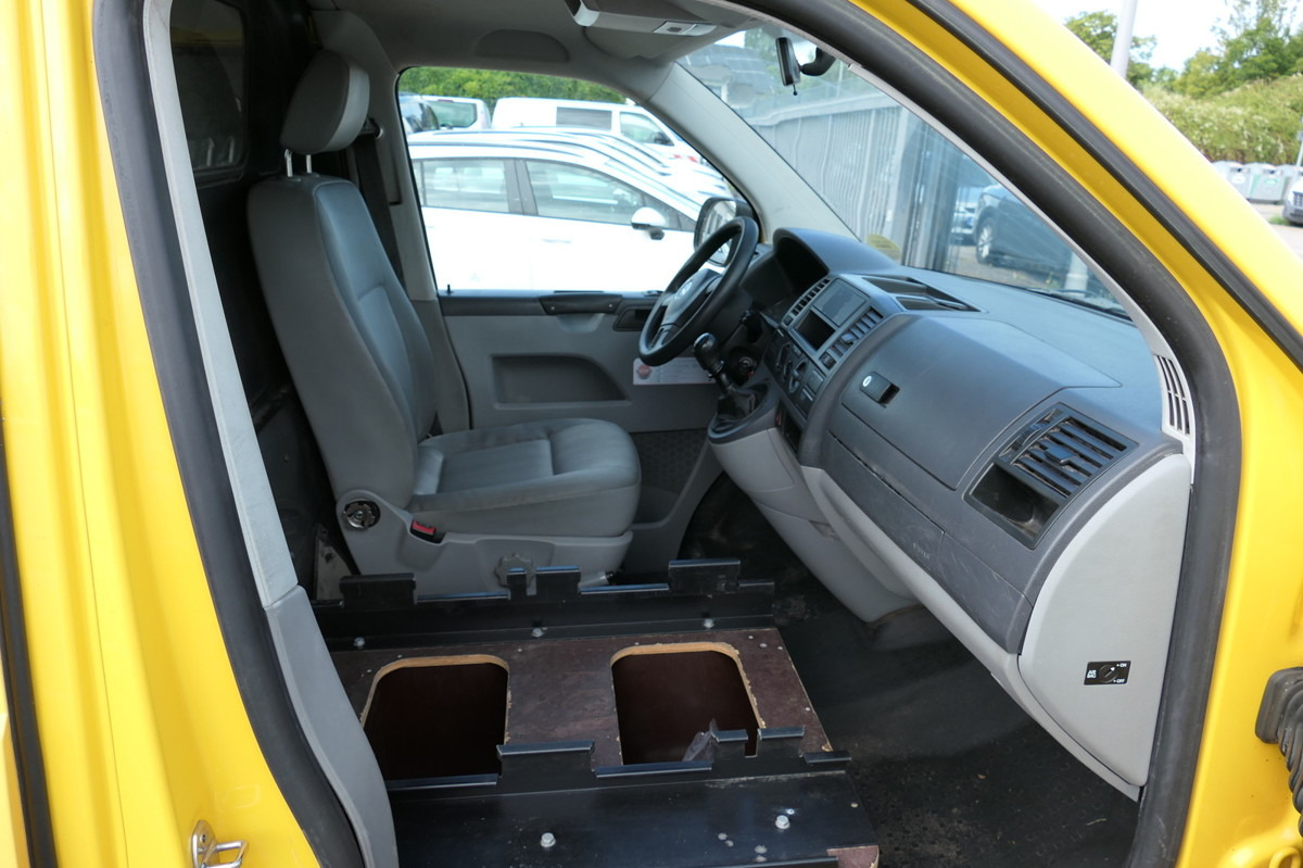 VW T5 Transporter 2.0 TDI EURO-5 2xSCHIEBETÜR PARKT - Small van: picture 5 VW T5 Transporter 2.0 TDI EURO-5 2xSCHIEBETÜR PARKT - Small van: picture 5