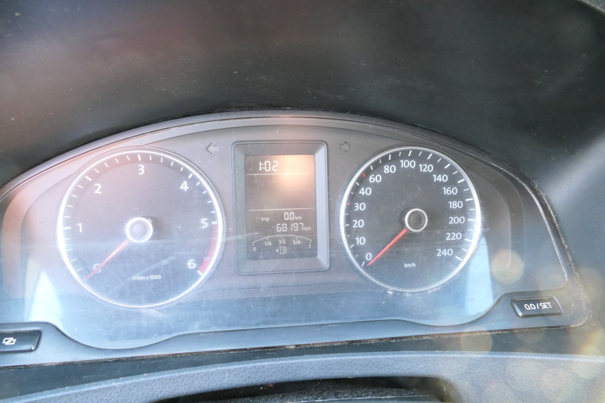 Small van VW T5 Transporter 2.0 TDI PARKTRONIK EURO-5 2xSCHIE: picture 14 Small van VW T5 Transporter 2.0 TDI PARKTRONIK EURO-5 2xSCHIE: picture 14