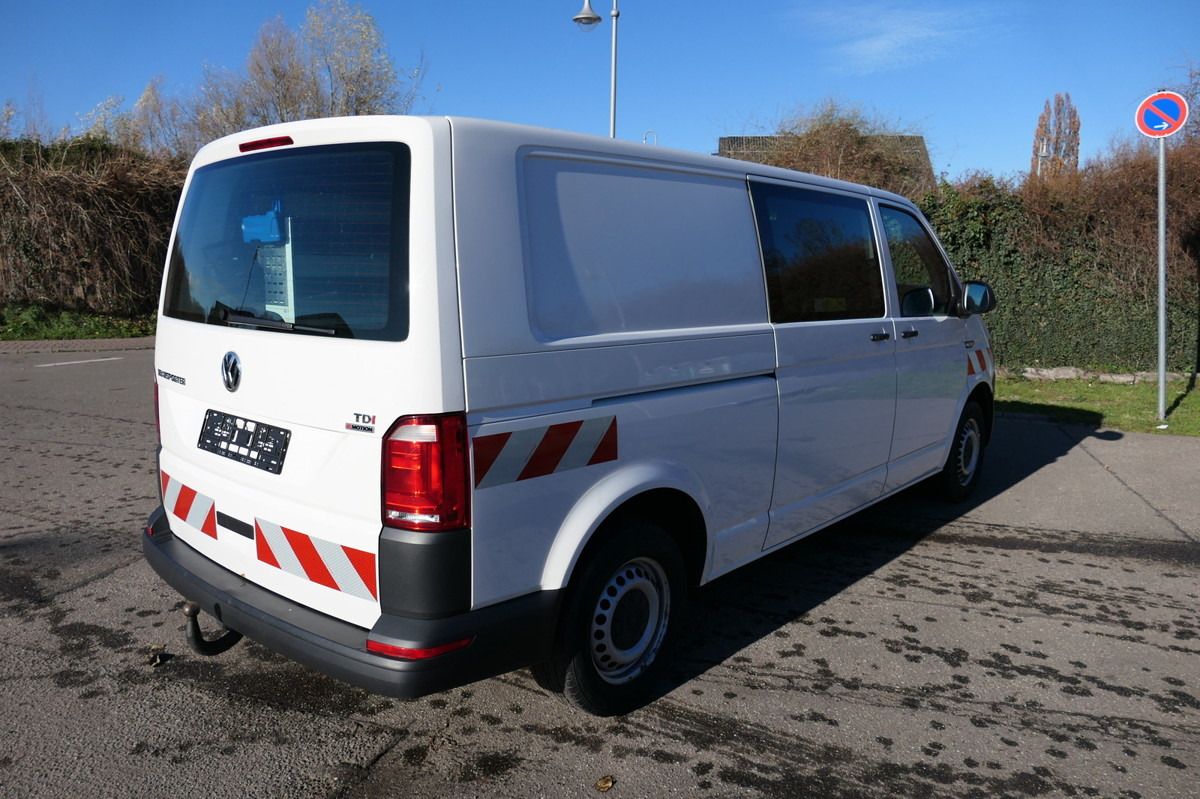 VW T6 Transporter 2.0 TDI lang 4Motion 3Sitzer AHK - Small van: picture 4 VW T6 Transporter 2.0 TDI lang 4Motion 3Sitzer AHK - Small van: picture 4