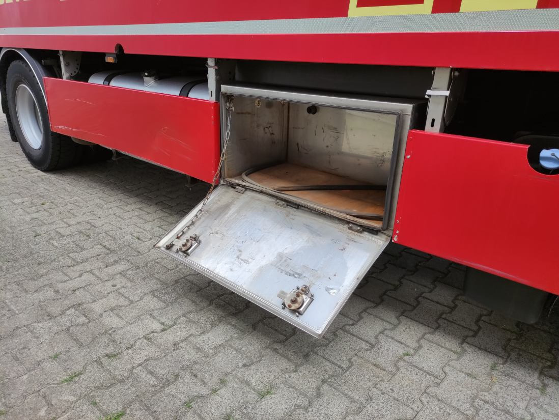 DAF CF 85.410 4x2 Spacecab - NL truck - Box truck: picture 4 DAF CF 85.410 4x2 Spacecab - NL truck - Box truck: picture 4