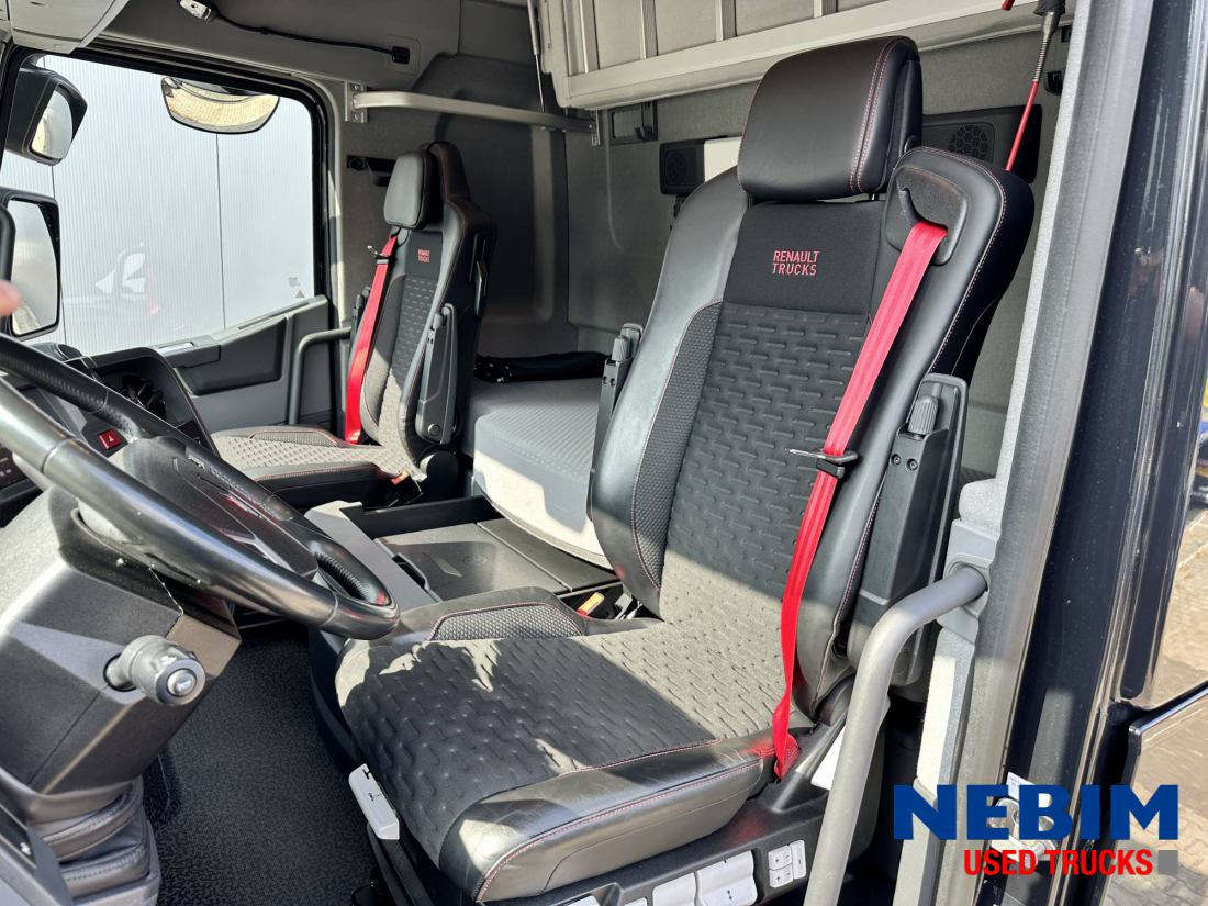 Renault T HIGH 520 4x2 - NEW Tacho - TOP Condition - Tractor unit: picture 3 Renault T HIGH 520 4x2 - NEW Tacho - TOP Condition - Tractor unit: picture 3