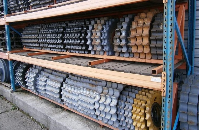 JCB 8017 - Track roller for Mini excavator: picture 2 JCB 8017 - Track roller for Mini excavator: picture 2