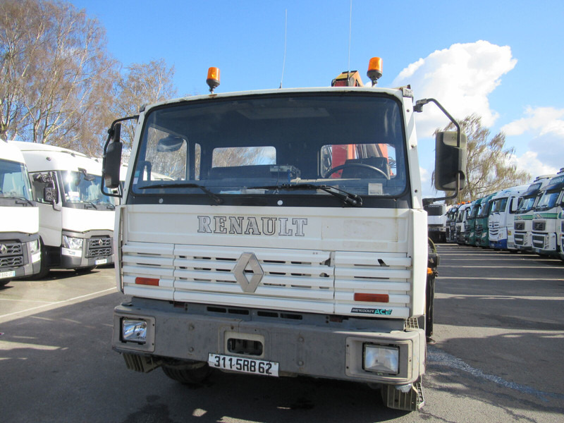 Renault G300 - Dropside/ Flatbed truck, Crane truck: picture 2 Renault G300 - Dropside/ Flatbed truck, Crane truck: picture 2