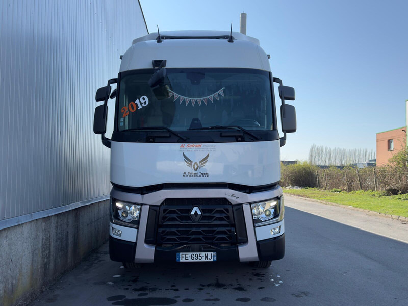 Renault T460 - Tractor unit: picture 2 Renault T460 - Tractor unit: picture 2