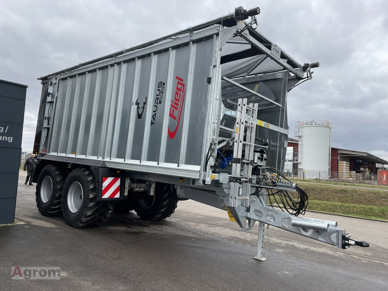 New Farm trailer Fliegl ASW 271 TAURUS: picture 8