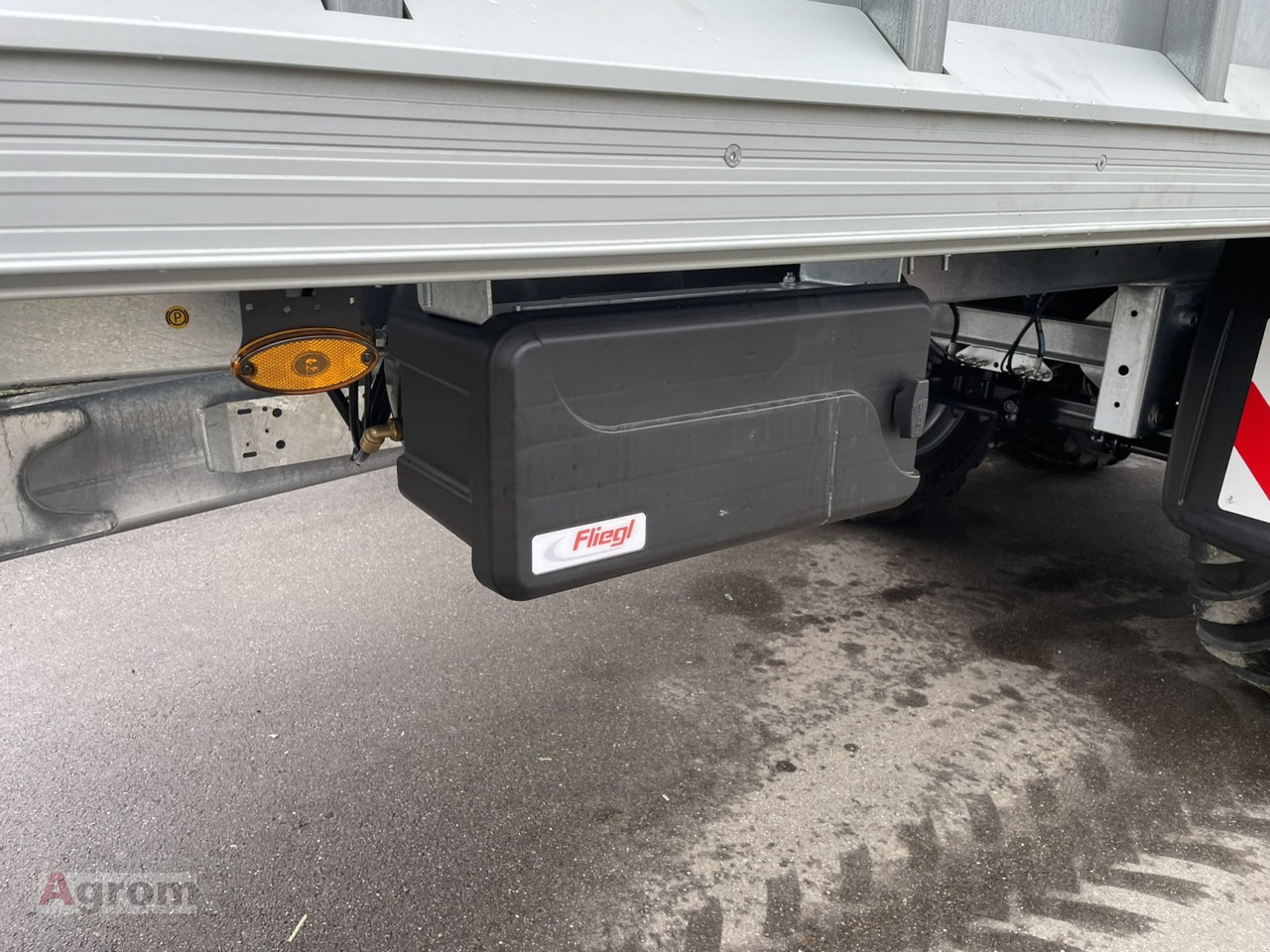 New Farm trailer Fliegl ASW 271 TAURUS: picture 13