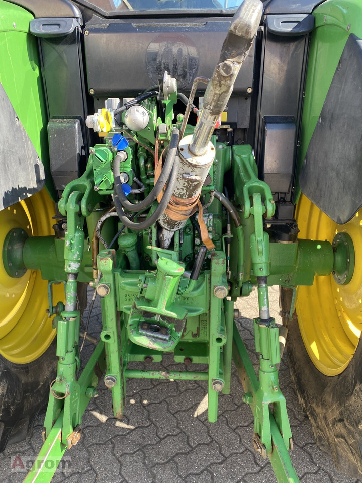 John Deere 6330 Standard - Farm tractor: picture 5 John Deere 6330 Standard - Farm tractor: picture 5