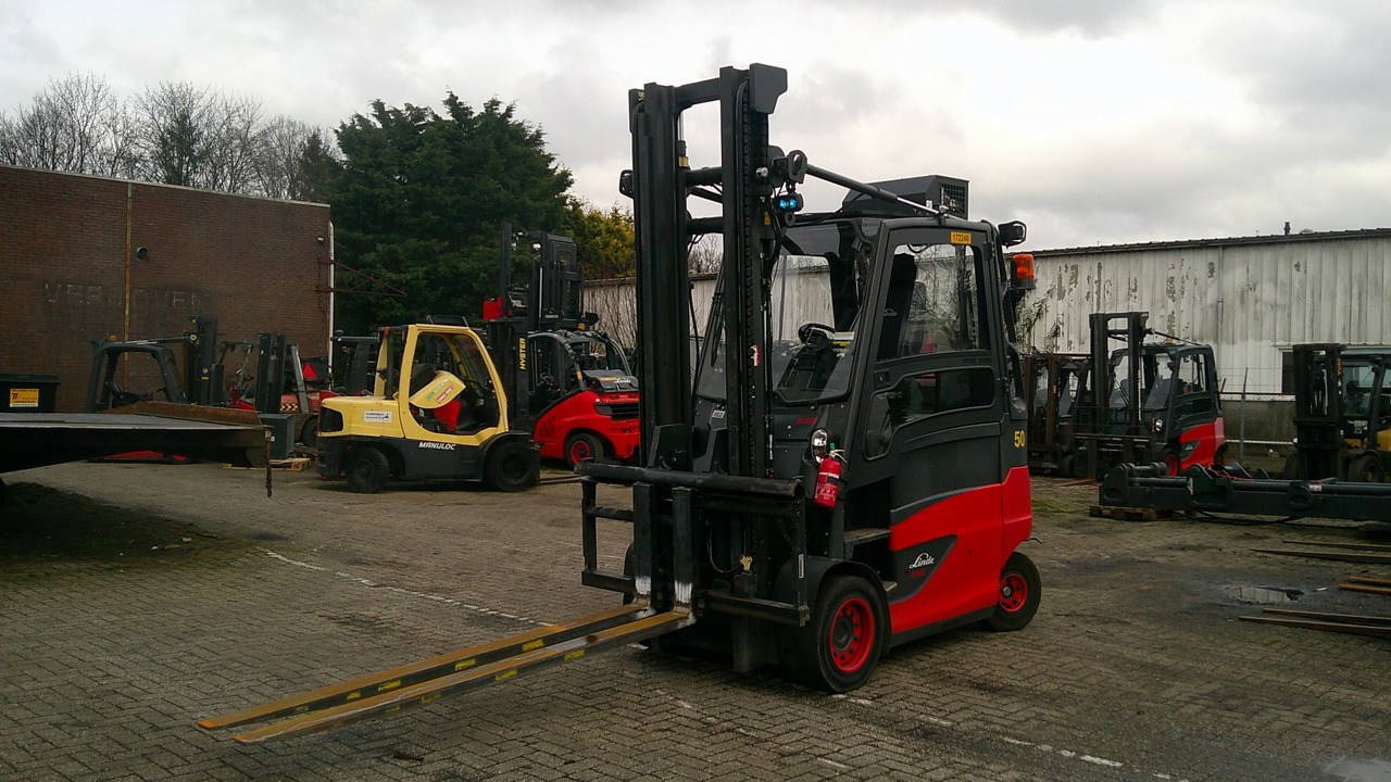 LINDE E50HL-01/600 CABIN - Electric forklift: picture 1 LINDE E50HL-01/600 CABIN - Electric forklift: picture 1