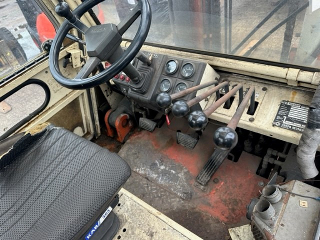 Nissan DF-05-A-60-U - Diesel forklift: picture 3 Nissan DF-05-A-60-U - Diesel forklift: picture 3