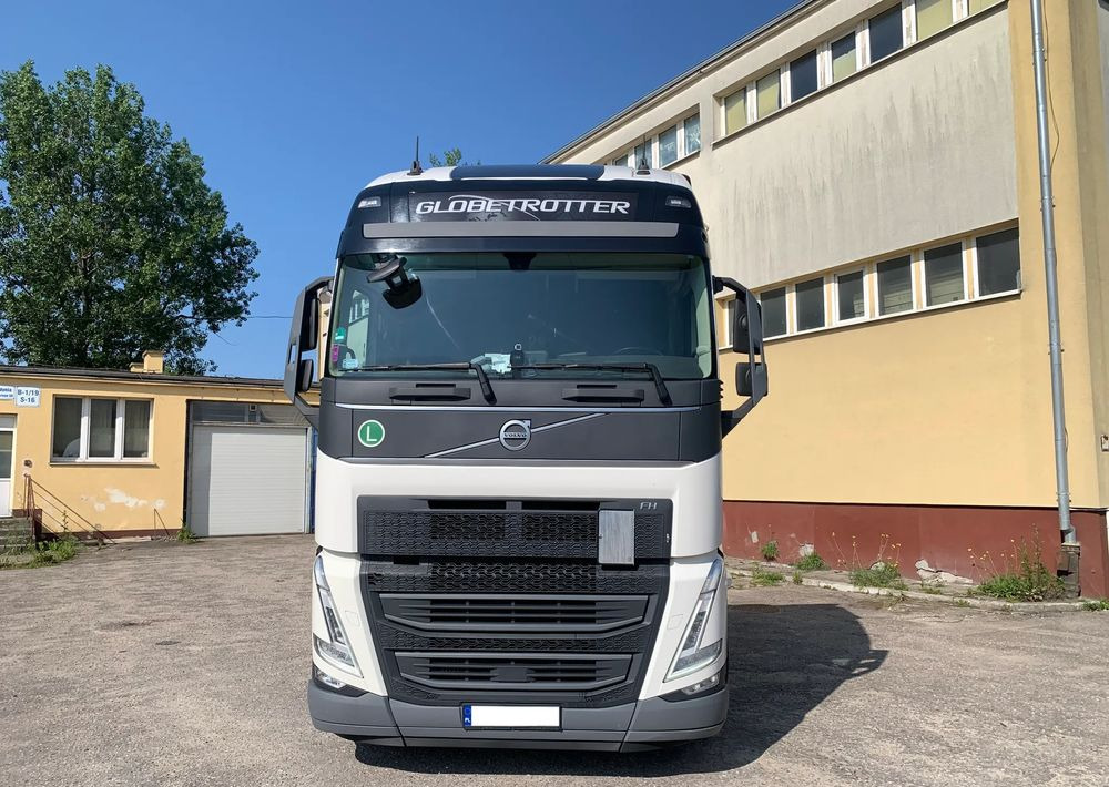 Volvo - Tractor unit: picture 2 Volvo - Tractor unit: picture 2