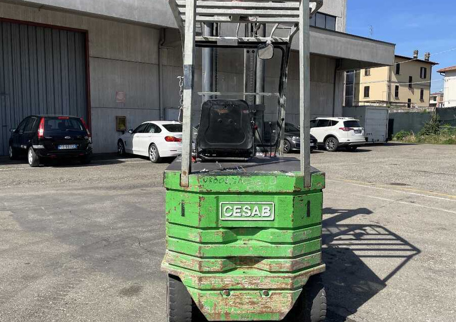 Cesab ECO/KL 250 (NO BATTERIA) - Electric forklift: picture 2 Cesab ECO/KL 250 (NO BATTERIA) - Electric forklift: picture 2