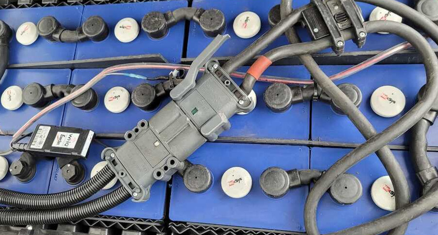 Linde E 15-02/386 (2500 ore) - Electric forklift: picture 3 Linde E 15-02/386 (2500 ore) - Electric forklift: picture 3