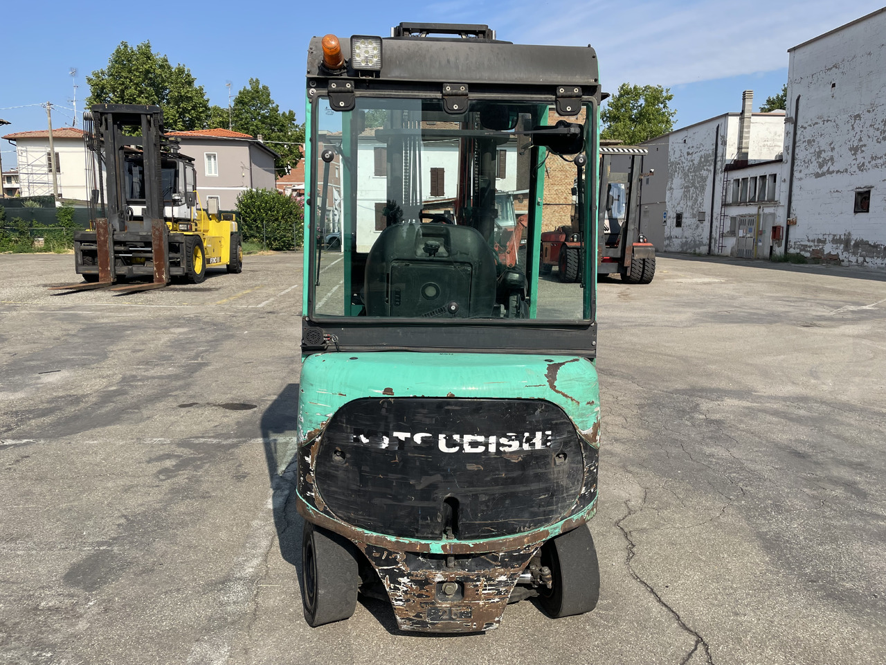 MITSUBISHI FB 25 - Electric forklift: picture 3 MITSUBISHI FB 25 - Electric forklift: picture 3